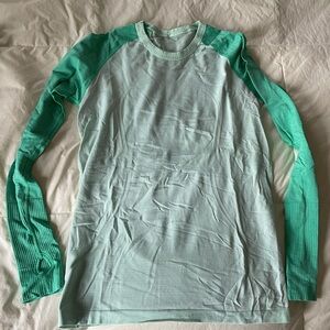 Swiftly Tech Long-Sleeve Shirt Hip Length